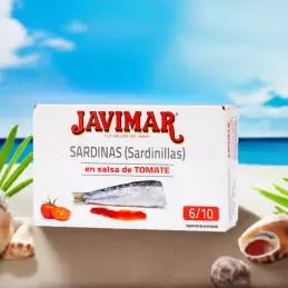 Sardynki w sosie pomidorowym w puszce z Hiszpanii.