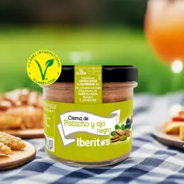 Hiszpański krem z pistacji z czarnym czosnkiem delikatesowy