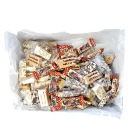 Turrones mieszanka r&oacute;żnych rodzaj&oacute;w nugat&oacute;w turron.