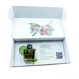 Oliwa z pierwszego tłoczenia z oliwek najwyższej jakości.