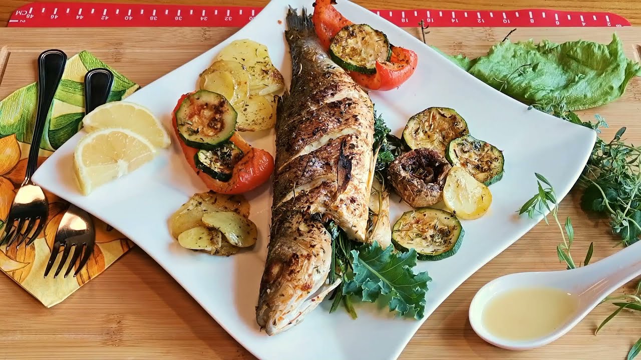 Labraks  pieczony z warzywami